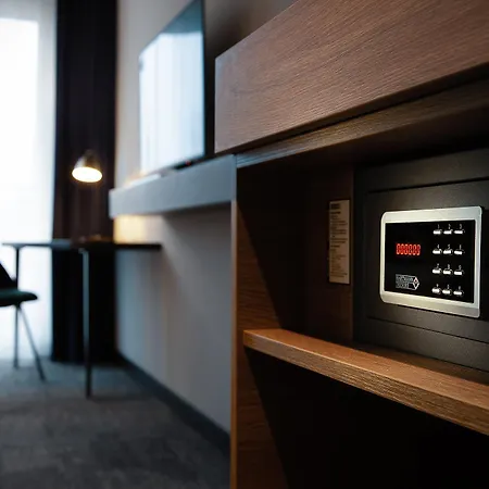 Hotel Center East Prenzlauer Berg By Ihg 4*