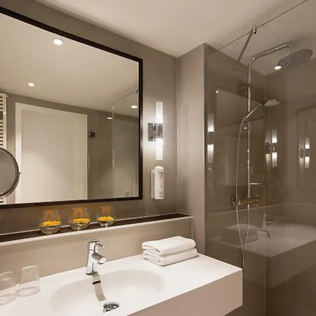 Hotel Holiday City Center East Prenzlauer Berg, An Ihg 4*
