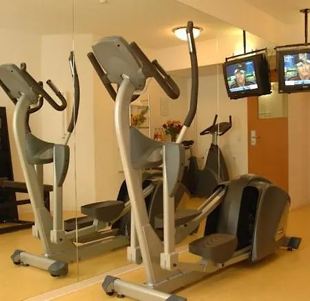 ホリデイ シティ センター イースト プレンツラウアー ベルク ベルリン