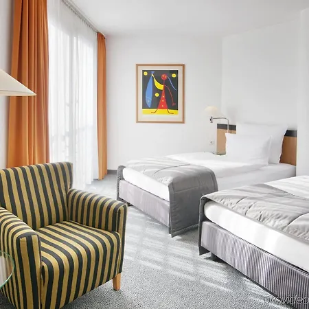 Holiday City Center East Prenzlauer Berg, An Ihg