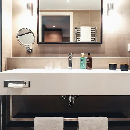 Center East Prenzlauer Berg By Ihg 호텔